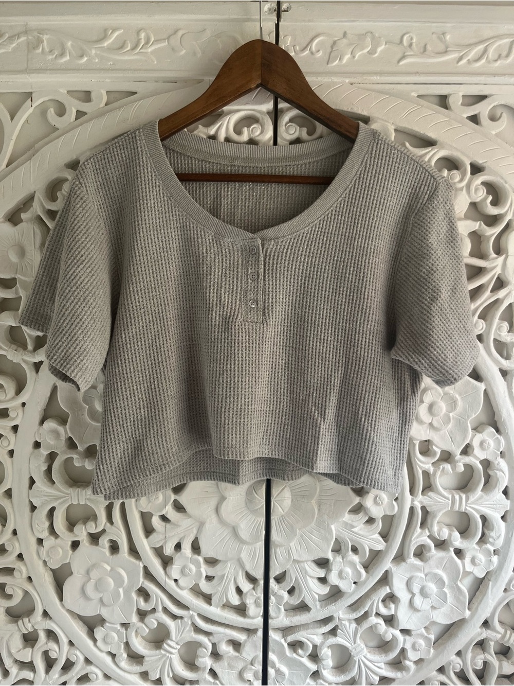 Harlow Waffle Knit Henley Crop Top | Grey | Size Small